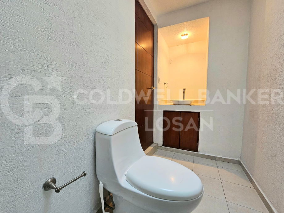 Naucalpan de Juárez, Estado de méxico, 53240, Mexico, 2 Bedrooms Bedrooms, ,2 BathroomsBathrooms,Residential,For Sale,1804939