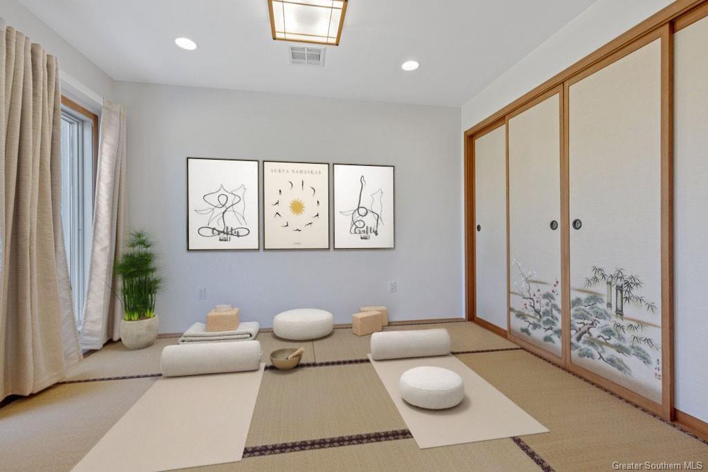 Lake Charles, Louisiana, 70605, United States, 6 Bedrooms Bedrooms, ,6 BathroomsBathrooms,Residential,For Sale,1981086