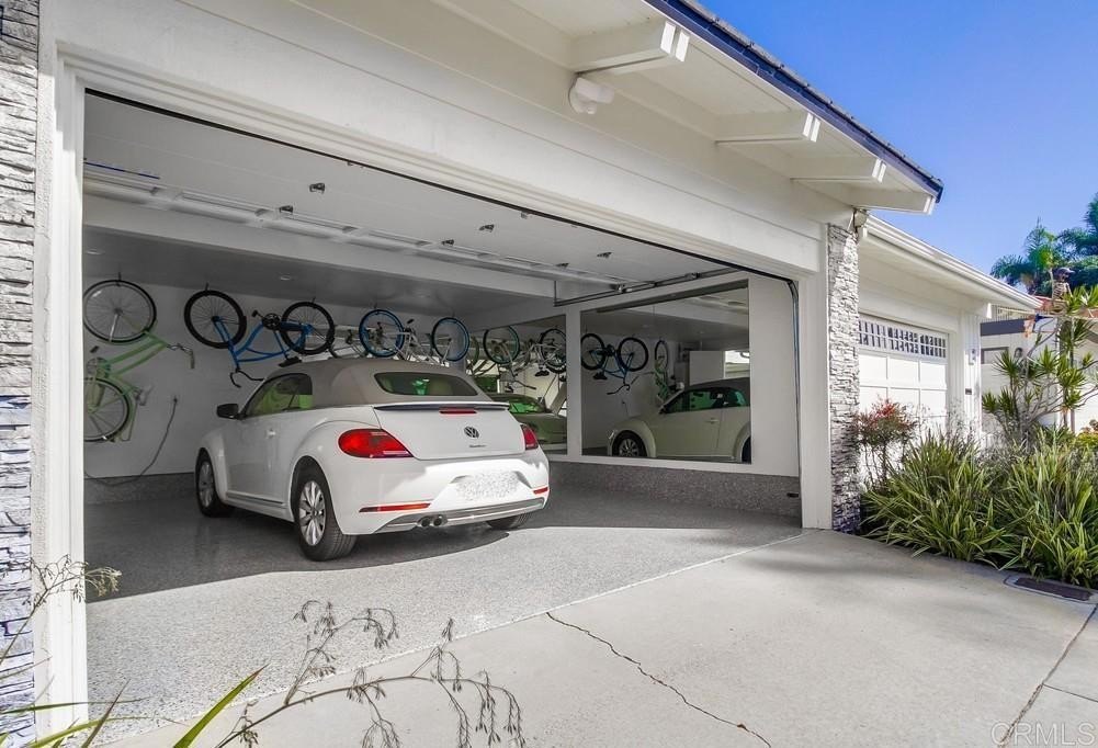 Coronado, California, 92118, United States, 2 Bedrooms Bedrooms, ,2 BathroomsBathrooms,Residential,For Sale,1794986