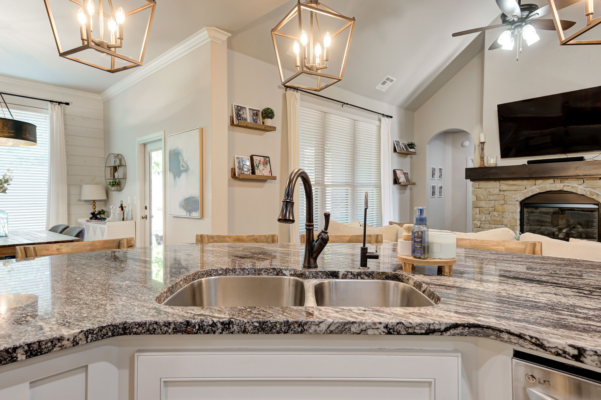  2209 Bretton Lane, Edmond, OK 73012 - 物件實景
