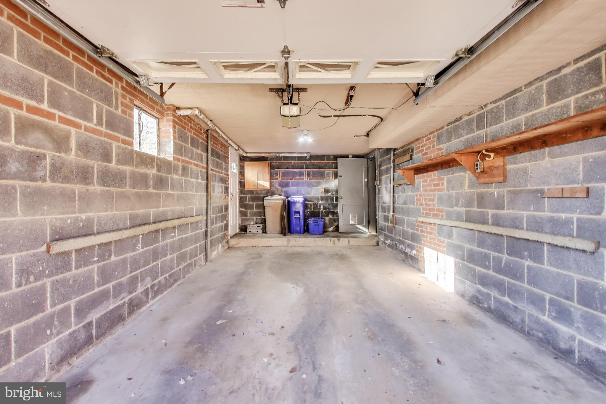 Cheverly, Maryland, 20785, United States, 5 Bedrooms Bedrooms, ,2 BathroomsBathrooms,Residential,For Sale,1990402