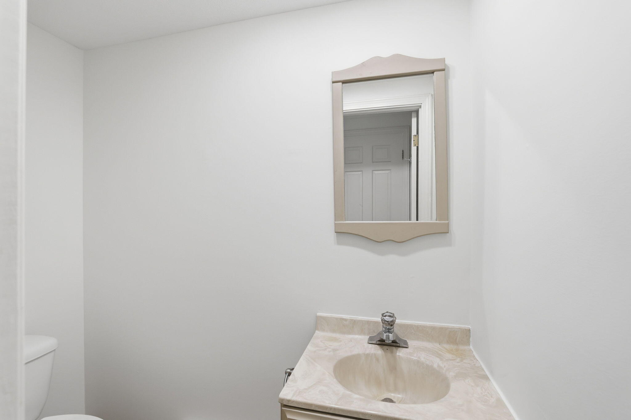  374 Davisville Road UNIT B4 - 物件實景