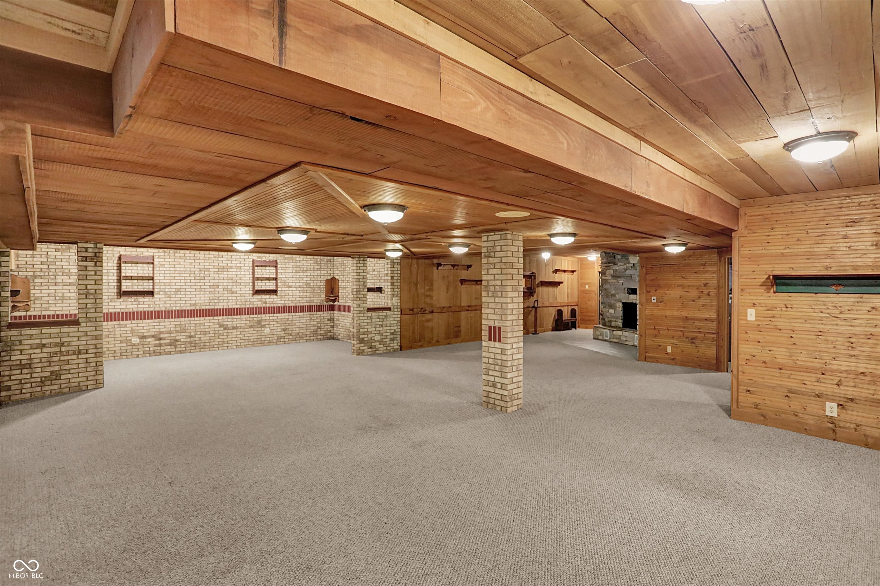 Lafayette, Indiana, 47905, United States, 3 Bedrooms Bedrooms, ,4 BathroomsBathrooms,Residential,For Sale,1979408