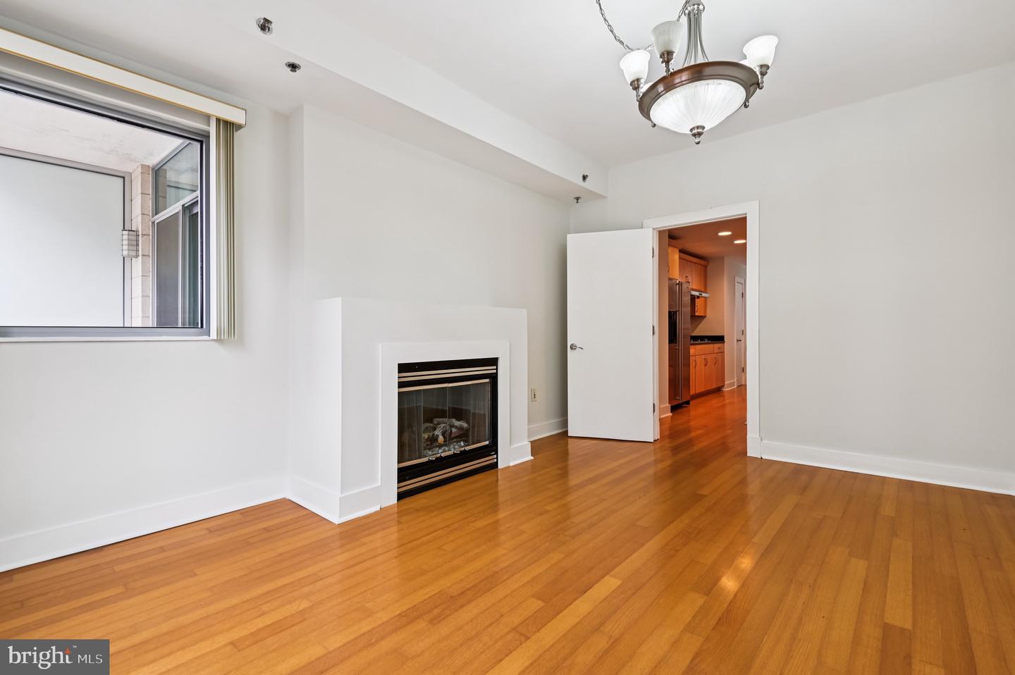 Baltimore, Maryland, 21231, United States, 3 Bedrooms Bedrooms, ,3 BathroomsBathrooms,Residential,For Sale,1949959