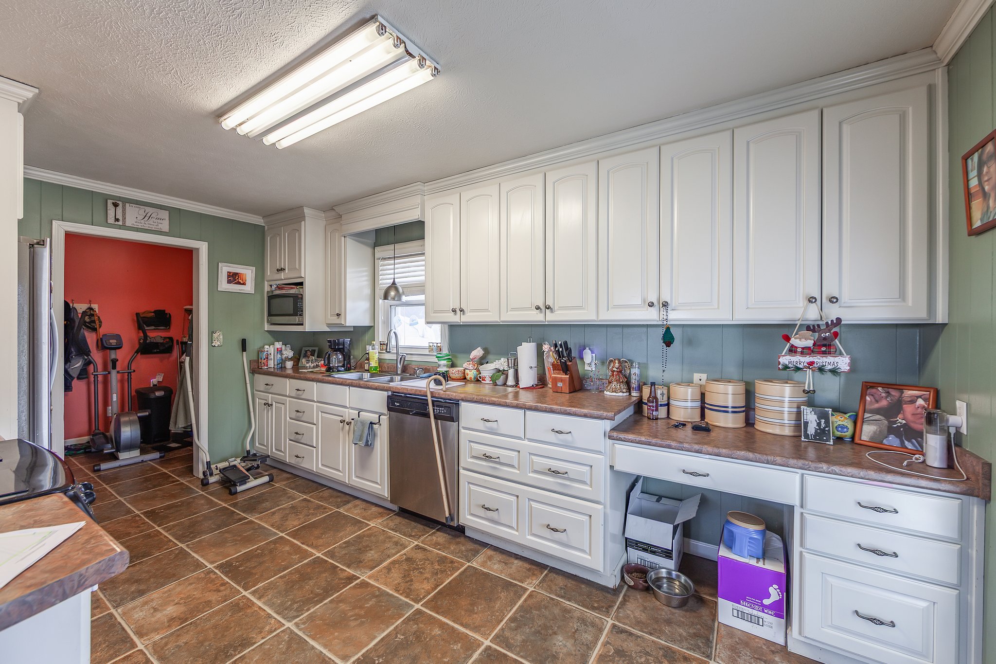 Beech Bluff, Tennessee, 38313, United States, 5 Bedrooms Bedrooms, ,3 BathroomsBathrooms,Residential,For Sale,1743753