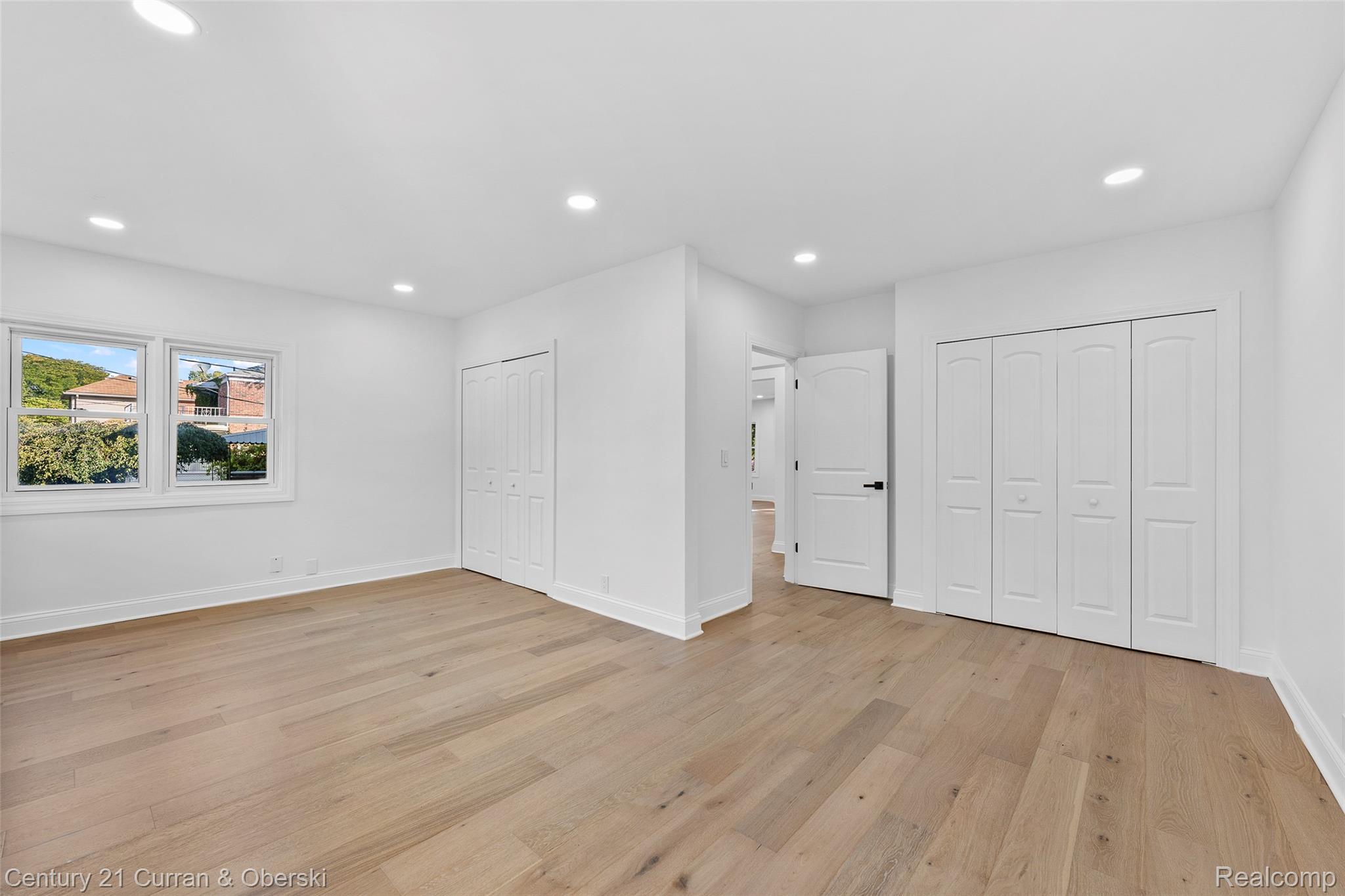 Dearborn, Michigan, 48124, United States, 4 Bedrooms Bedrooms, ,3 BathroomsBathrooms,Residential,For Sale,1979492