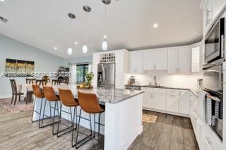 Davie, Florida, 33325, United States, 3 Bedrooms Bedrooms, ,2 BathroomsBathrooms,Residential,For Sale,2049200