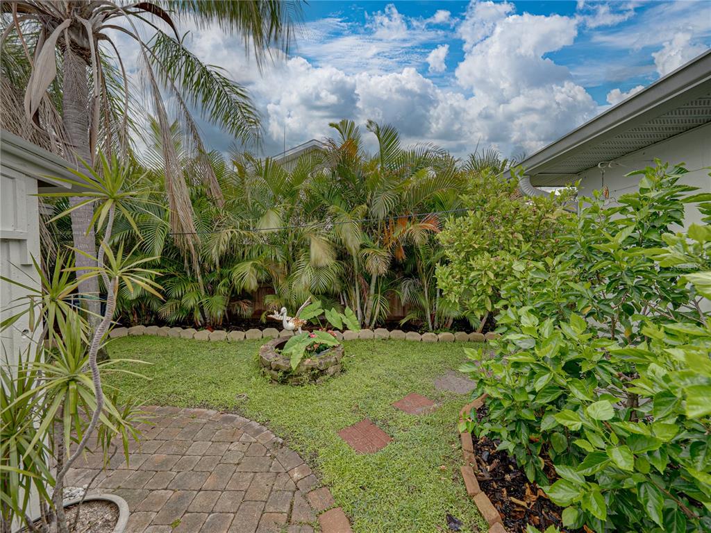 Gulfport, Florida, 33707, United States, 3 Bedrooms Bedrooms, ,3 BathroomsBathrooms,Residential,For Sale,1846647