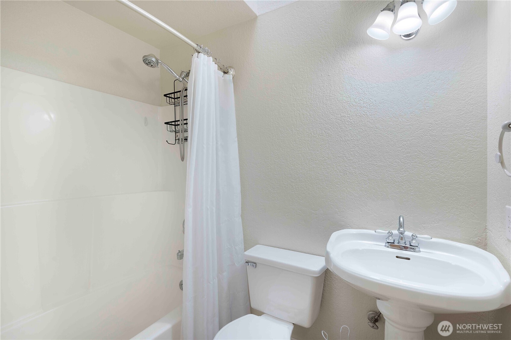 Silverdale, Washington, 98383, United States, 3 Bedrooms Bedrooms, ,2 BathroomsBathrooms,Residential,For Sale,1939245
