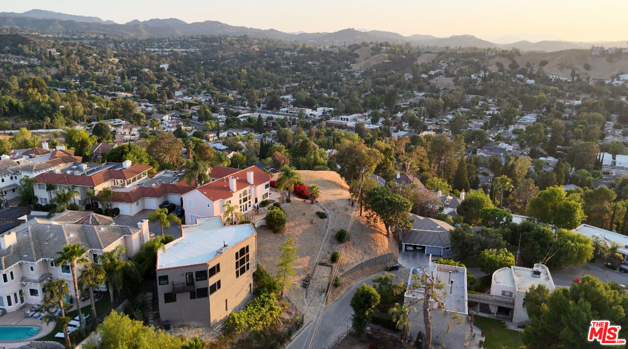 Woodland Hills, California, 91364, United States, ,Land,For Sale,1876218