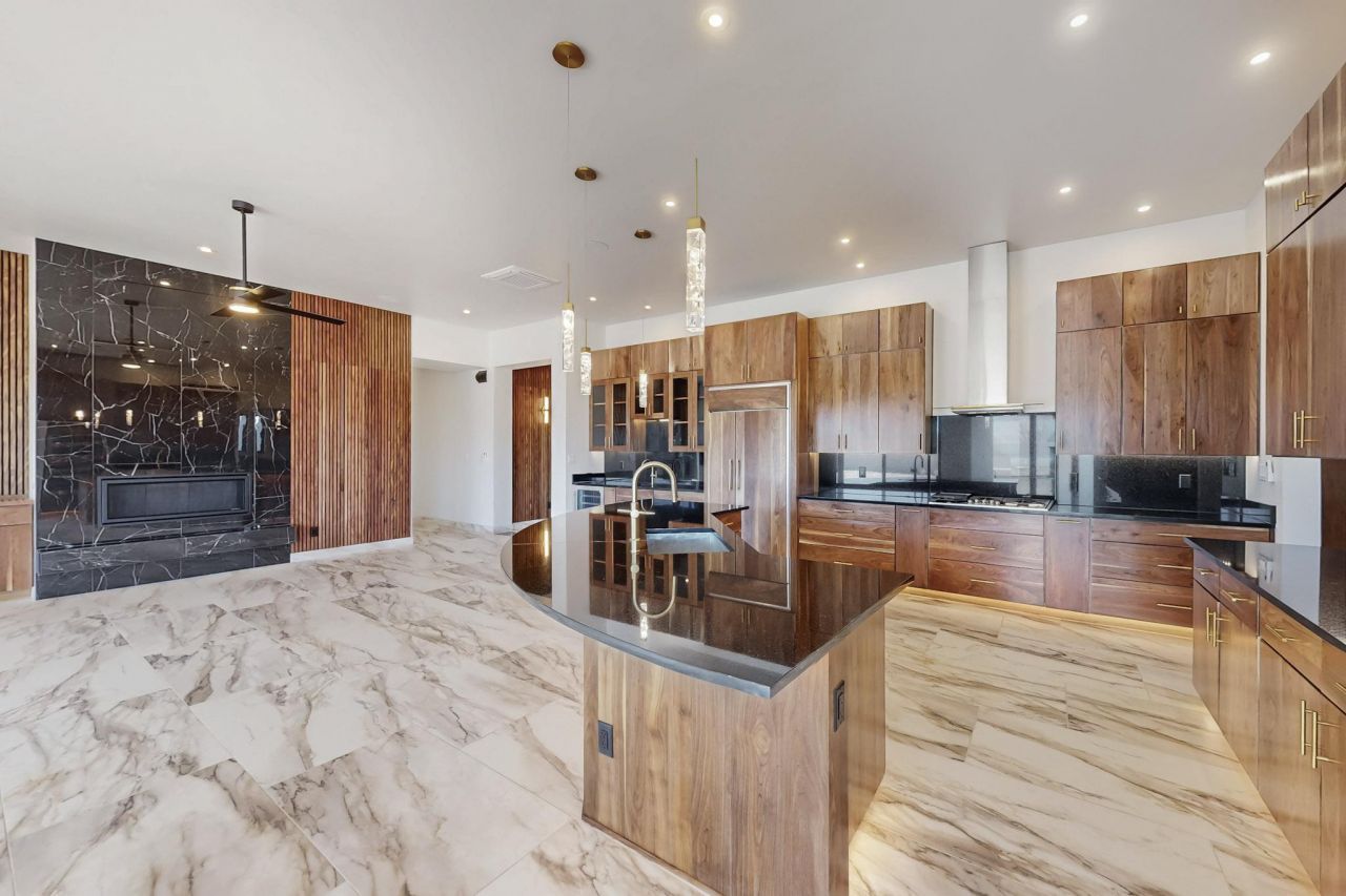 Placitas, New Mexico, 87043, United States, 3 Bedrooms Bedrooms, ,4 BathroomsBathrooms,Residential,For Sale,1903548
