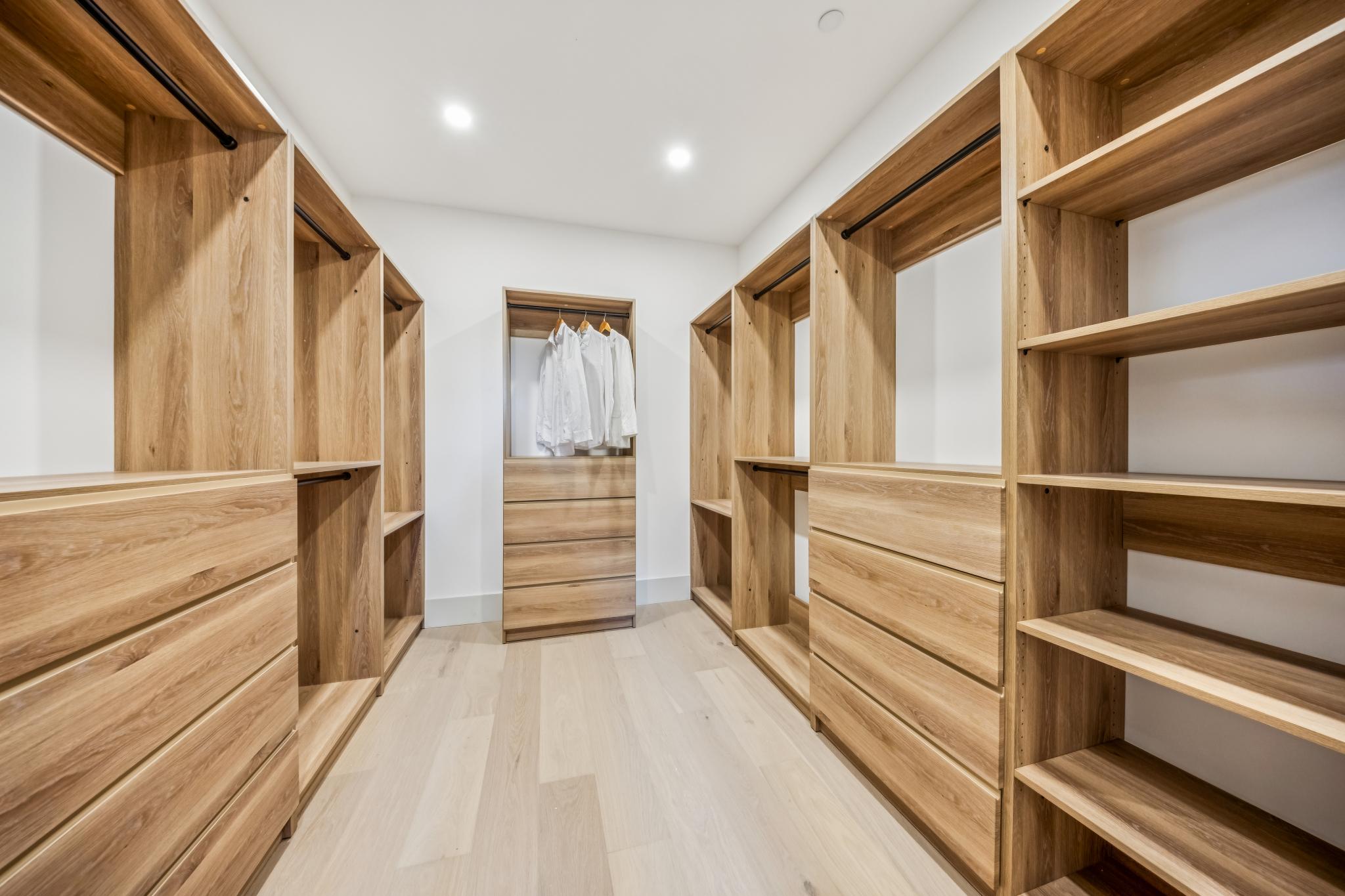  540 Denmark Street - 物件實景