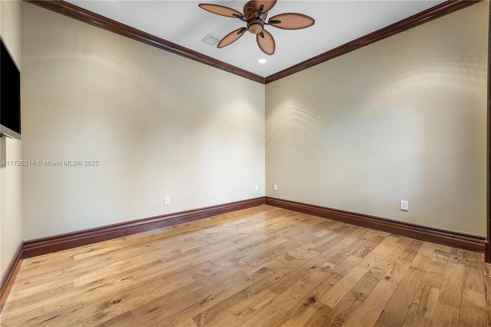 Homestead, Florida, 33031, United States, 6 Bedrooms Bedrooms, ,7 BathroomsBathrooms,Residential,For Sale,1804180