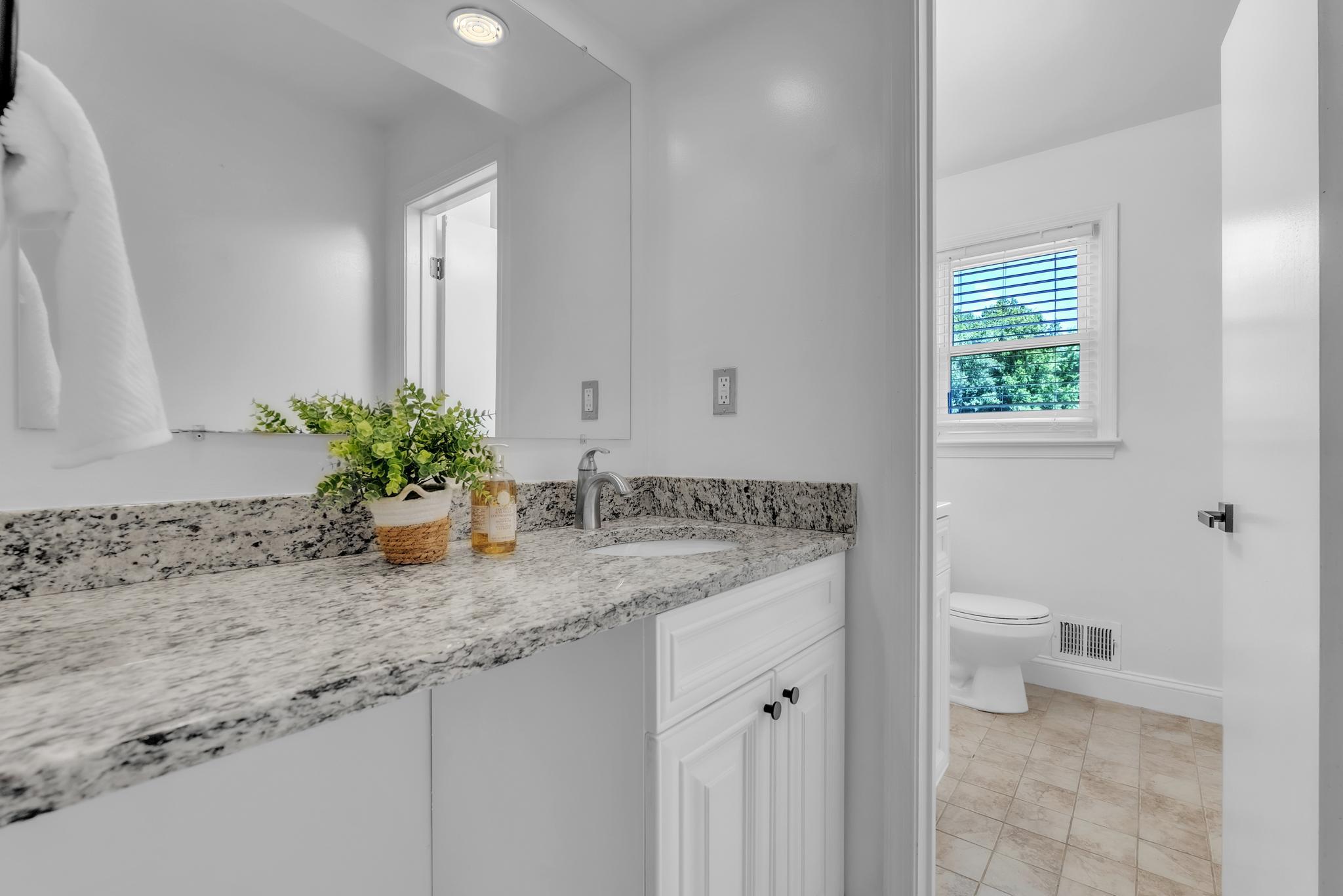  8231 Inverness Hollow Terrace, Potomac, MD, 20854 - 物件實景