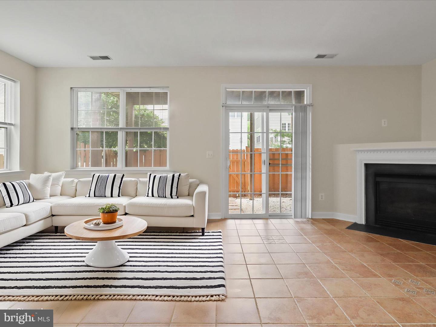 Alexandria, Virginia, 22306, United States, 3 Bedrooms Bedrooms, ,4 BathroomsBathrooms,Residential,For Sale,1989566