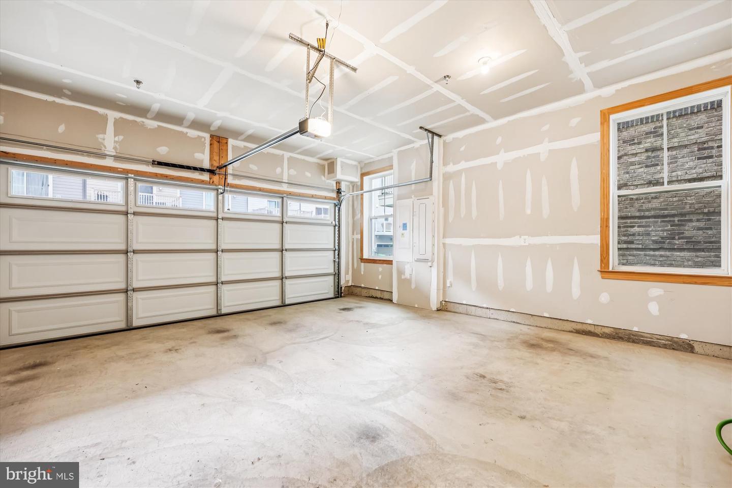 Gaithersburg, Maryland, 20878, United States, 4 Bedrooms Bedrooms, ,5 BathroomsBathrooms,Residential,For Sale,1949694