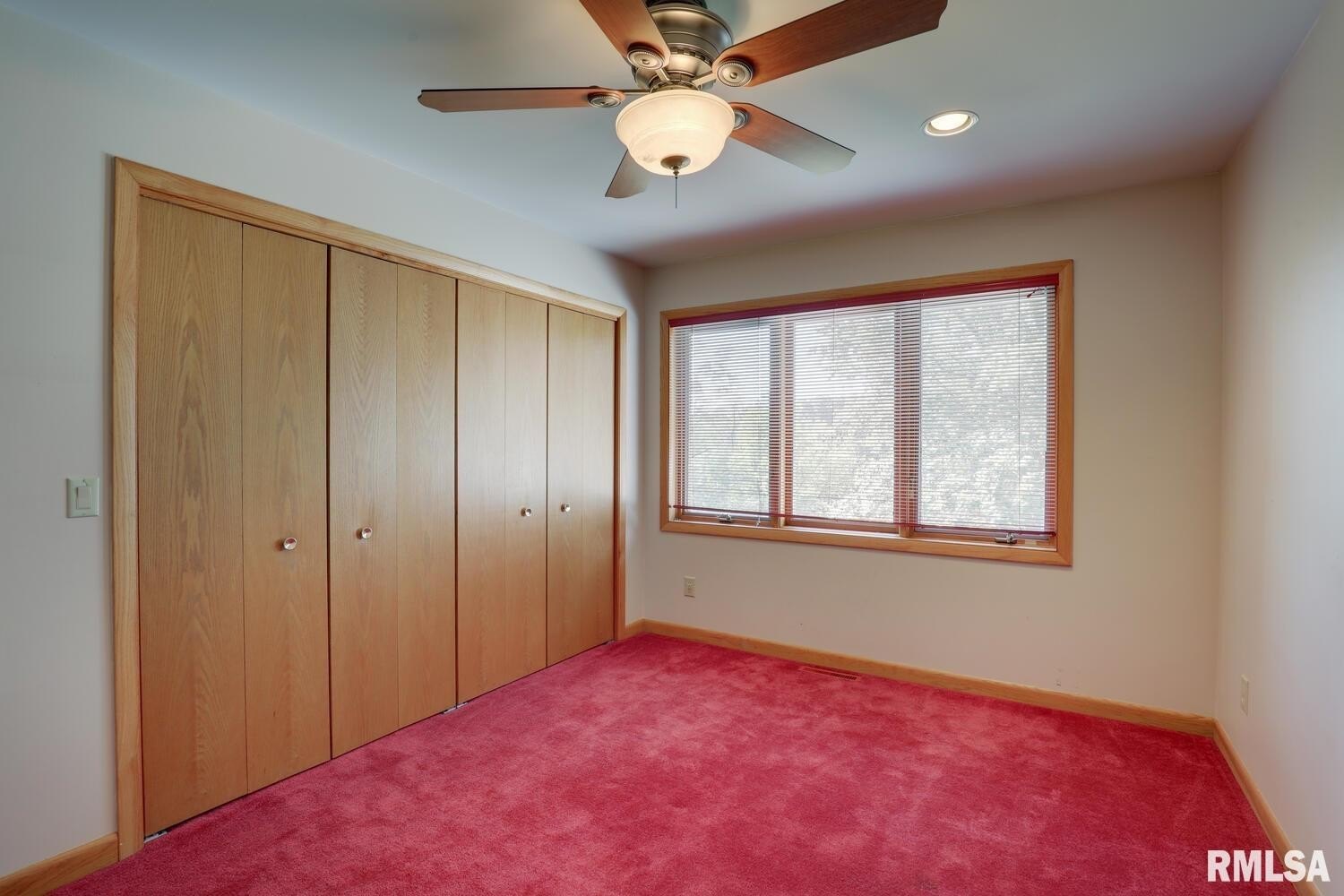 Macomb, Illinois, 61455, United States, 6 Bedrooms Bedrooms, ,5 BathroomsBathrooms,Residential,For Sale,1982236