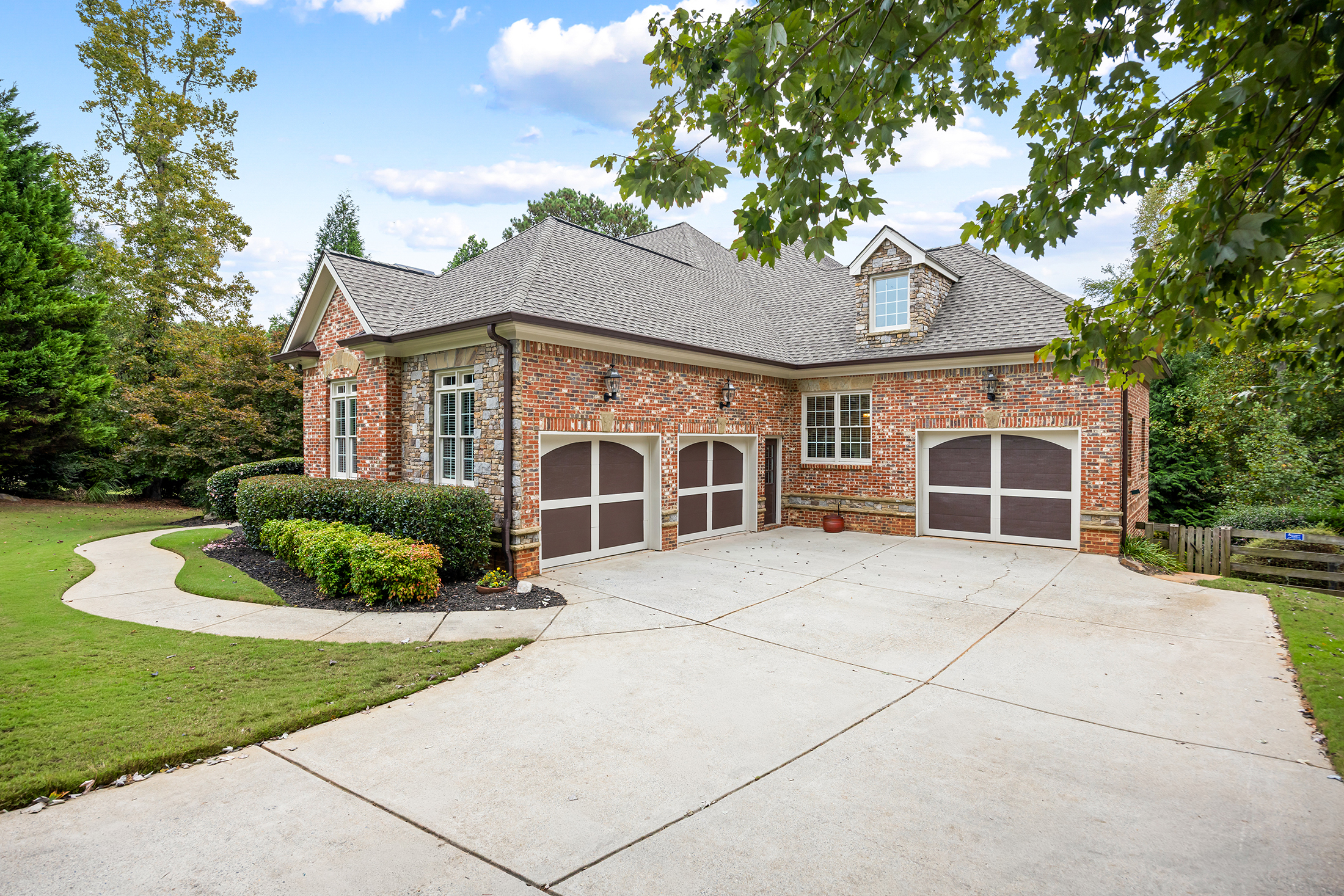  Set on a Spacious Cul-de-Sac Lot in Arbor Green - 物件實景
