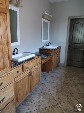 Washington, Utah, 84780, United States, 3 Bedrooms Bedrooms, ,2 BathroomsBathrooms,Residential,For Sale,1976029