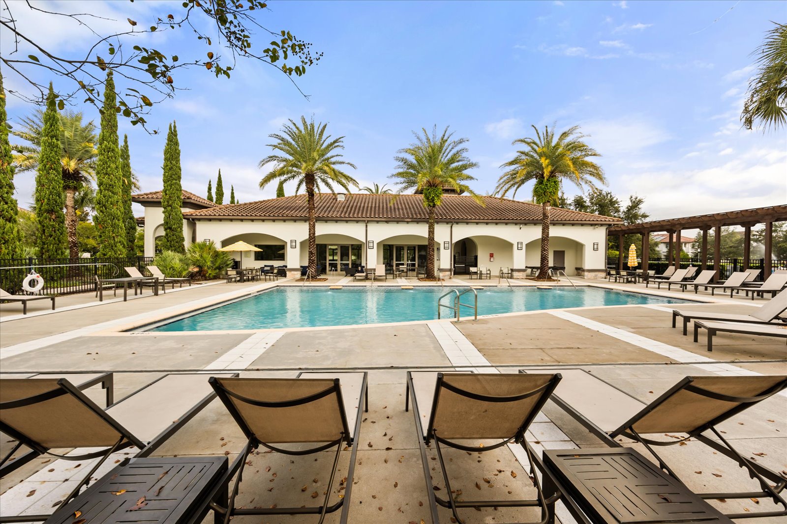 Orlando, Florida, 32836, United States, 6 Bedrooms Bedrooms, ,4 BathroomsBathrooms,Residential,For Sale,1943887