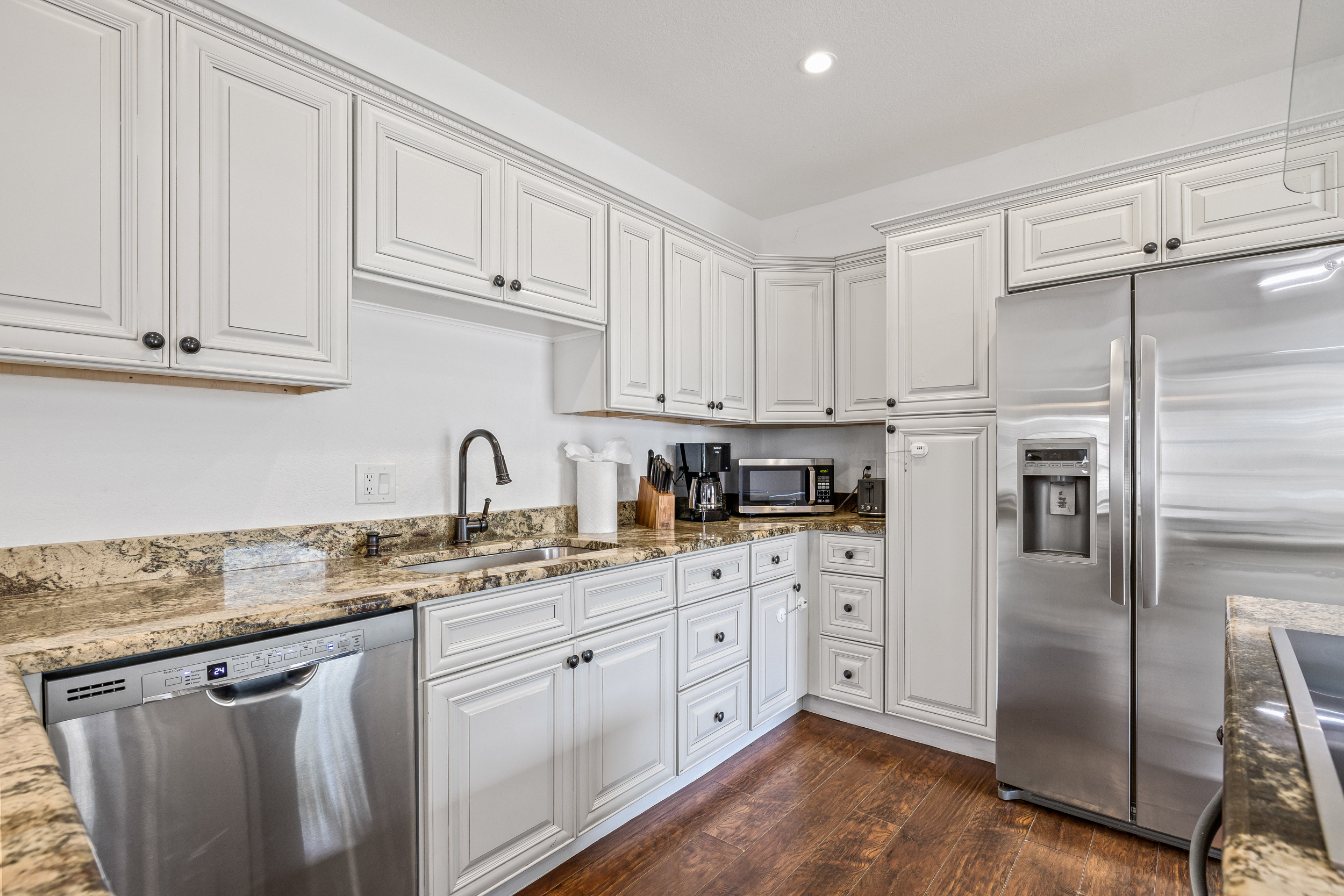 Tampa, Florida, 33604, United States, 3 Bedrooms Bedrooms, ,2 BathroomsBathrooms,Residential,For Sale,1927688