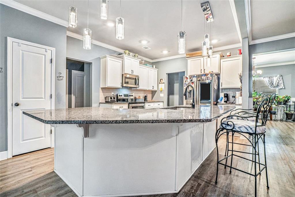Covington, Georgia, 30014, United States, 5 Bedrooms Bedrooms, ,4 BathroomsBathrooms,Residential,For Sale,1885904
