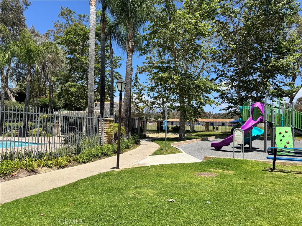 Mission Viejo, California, 92691, United States, 3 Bedrooms Bedrooms, ,2 BathroomsBathrooms,Residential,For Sale,1901341