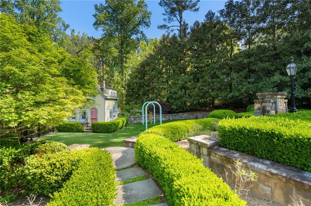 Atlanta, Georgia, 30327, United States, 6 Bedrooms Bedrooms, ,9 BathroomsBathrooms,Residential,For Sale,1686481