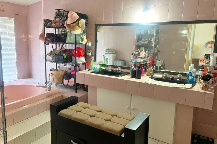 Rosas, Cuautitlán Izcalli, Estado de México, 54750, Mexico, 3 Bedrooms Bedrooms, ,2 BathroomsBathrooms,Residential,For Sale,Rosas,1672577