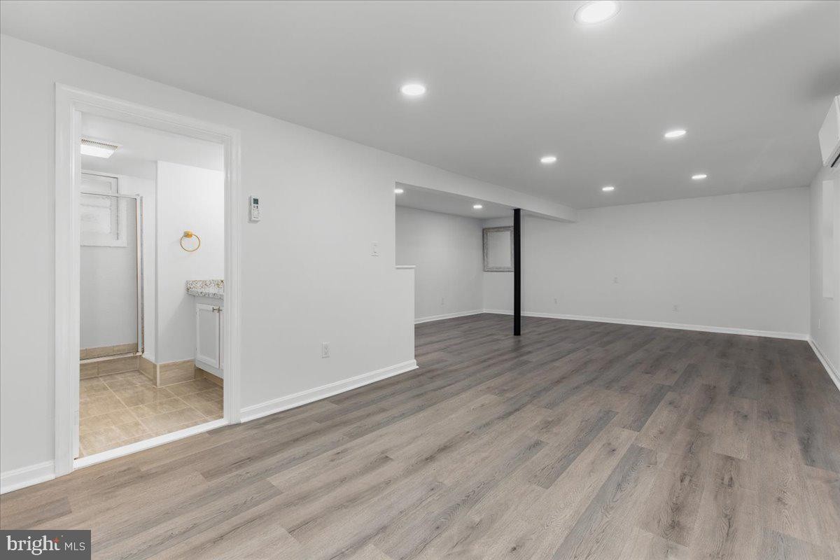 PASADENA, Maryland, 21122, United States, 4 Bedrooms Bedrooms, ,4 BathroomsBathrooms,Residential,For Sale,1979207