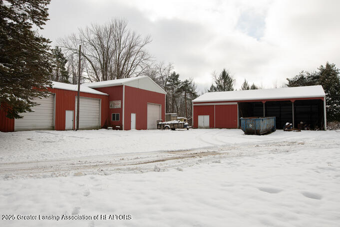 Portland, Michigan, 48875, United States, 5 Bedrooms Bedrooms, ,4 BathroomsBathrooms,Residential,For Sale,2001536