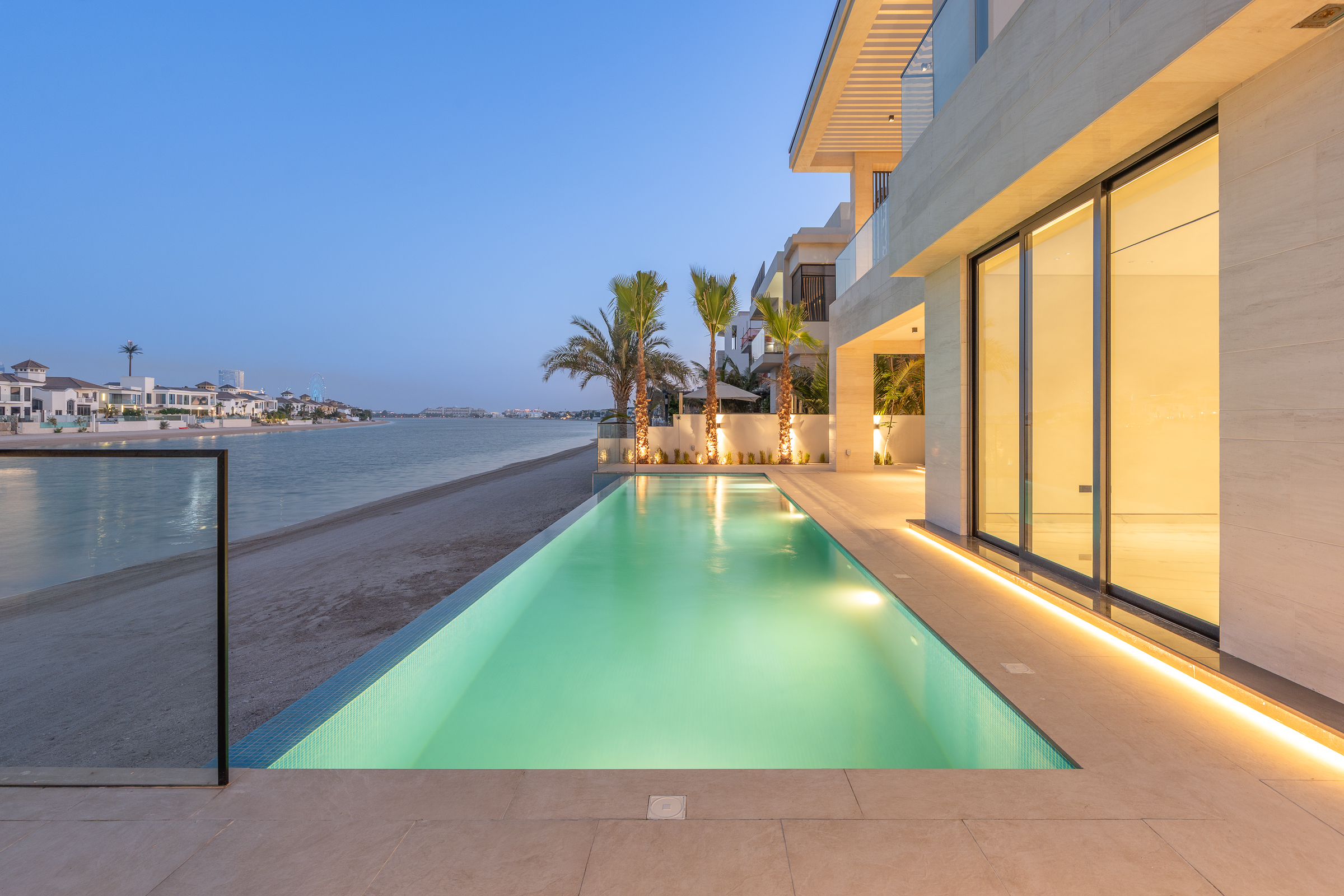  Brand New Modern Villa with Roof Top Terrace at Palm Jumeirah - 物件實景