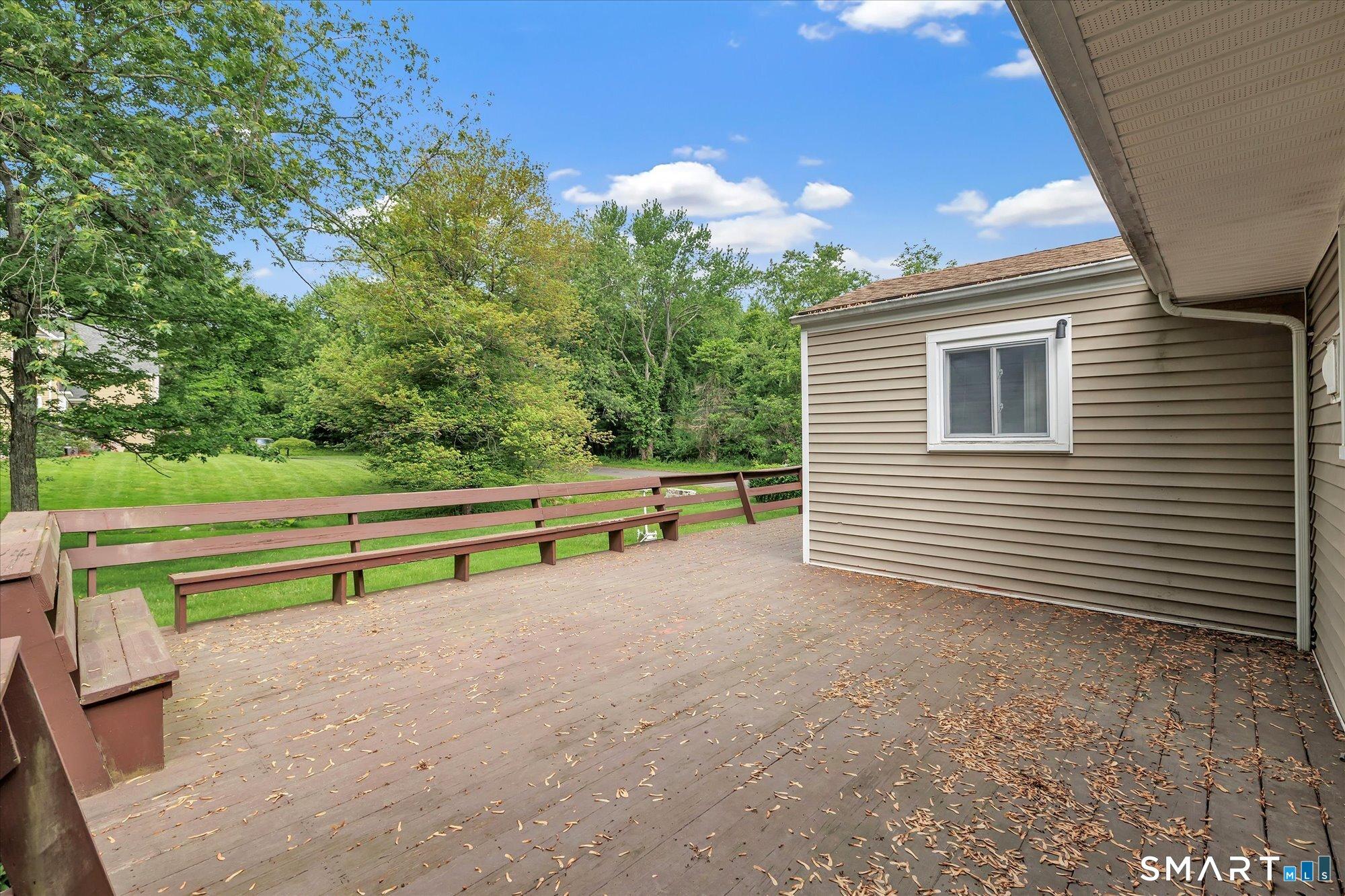 Trumbull, Connecticut, 06611, United States, 3 Bedrooms Bedrooms, ,2 BathroomsBathrooms,Residential,For Sale,2048685