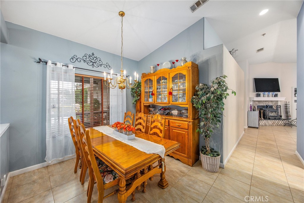 Apple Valley, California, 92307, United States, 5 Bedrooms Bedrooms, ,3 BathroomsBathrooms,Residential,For Sale,2049361