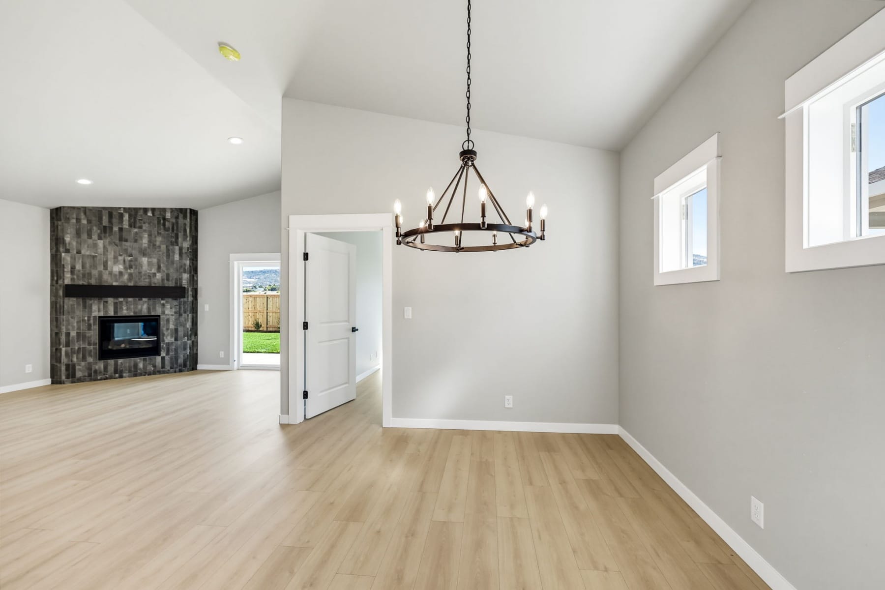  3220 Garner Way Medford, OR 97504 - 物件實景
