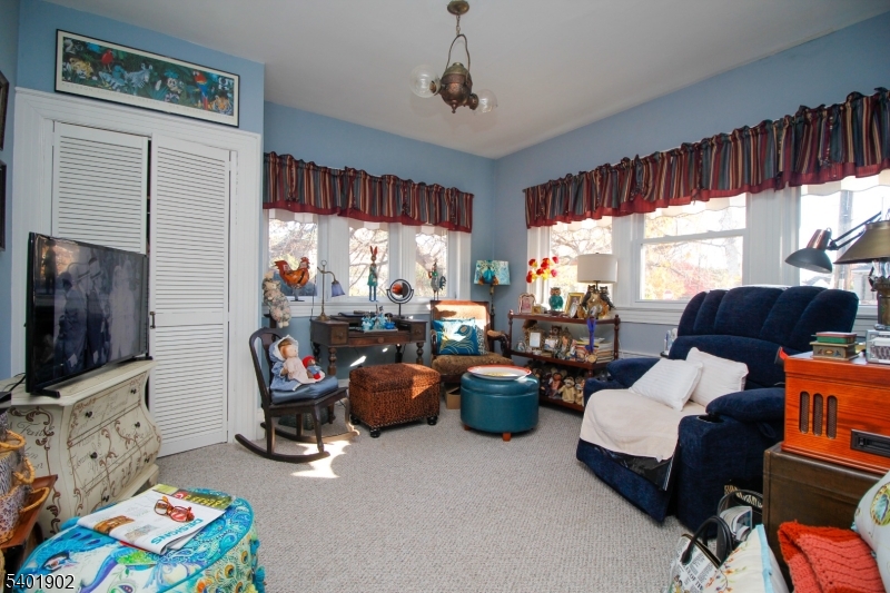 Clifton City, New Jersey, 07011-3254, United States, 6 Bedrooms Bedrooms, ,6 BathroomsBathrooms,Residential,For Sale,2005215