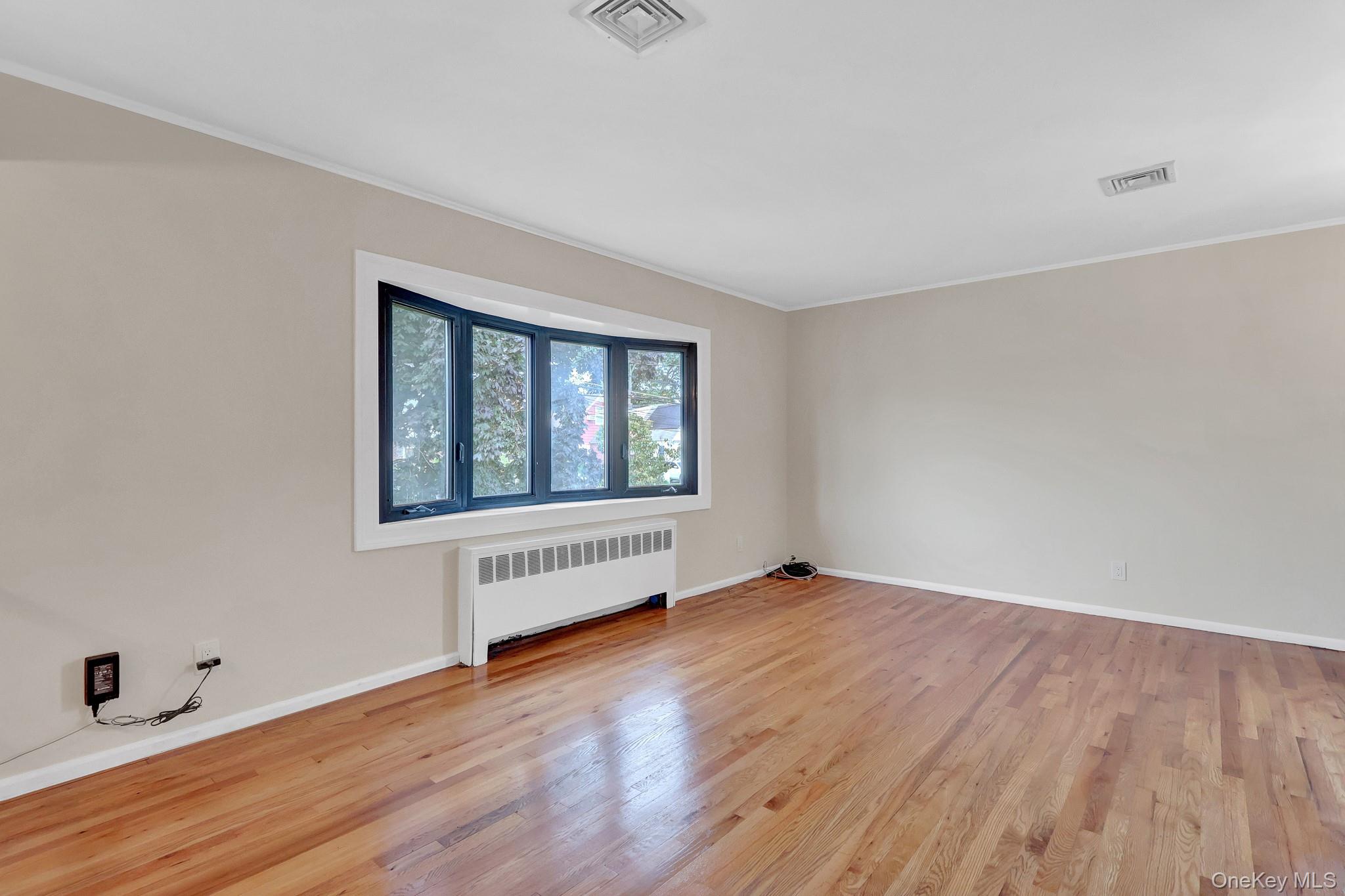  3273 5th Street, Oceanside, NY, 11572 - 物件實景