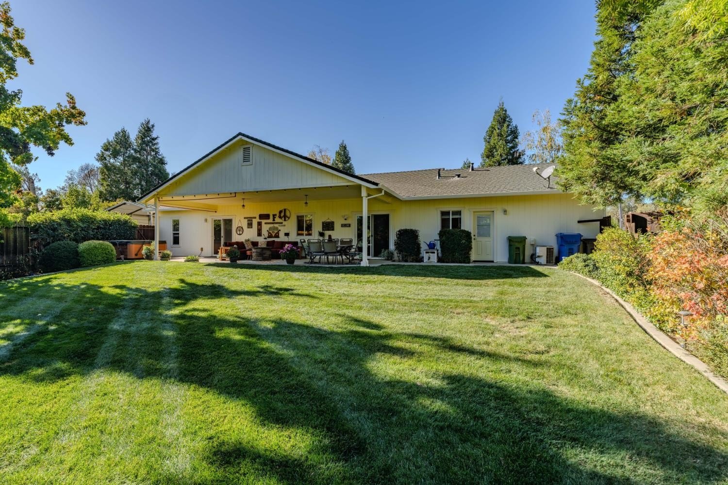 Valley Springs, California, 95252, United States, 3 Bedrooms Bedrooms, ,2 BathroomsBathrooms,Residential,For Sale,1981234