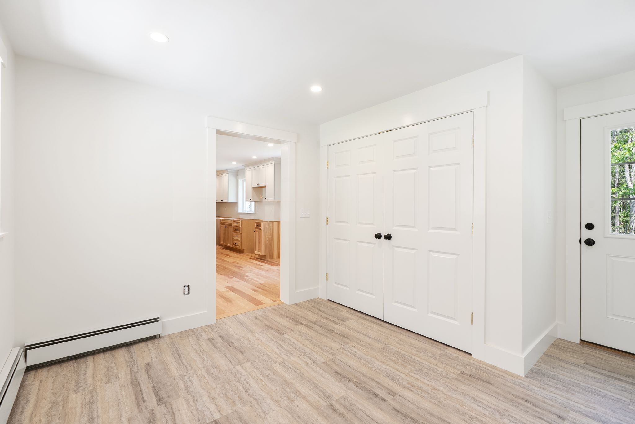 York, Maine, 03909, United States, 4 Bedrooms Bedrooms, ,3 BathroomsBathrooms,Residential,For Sale,1929504