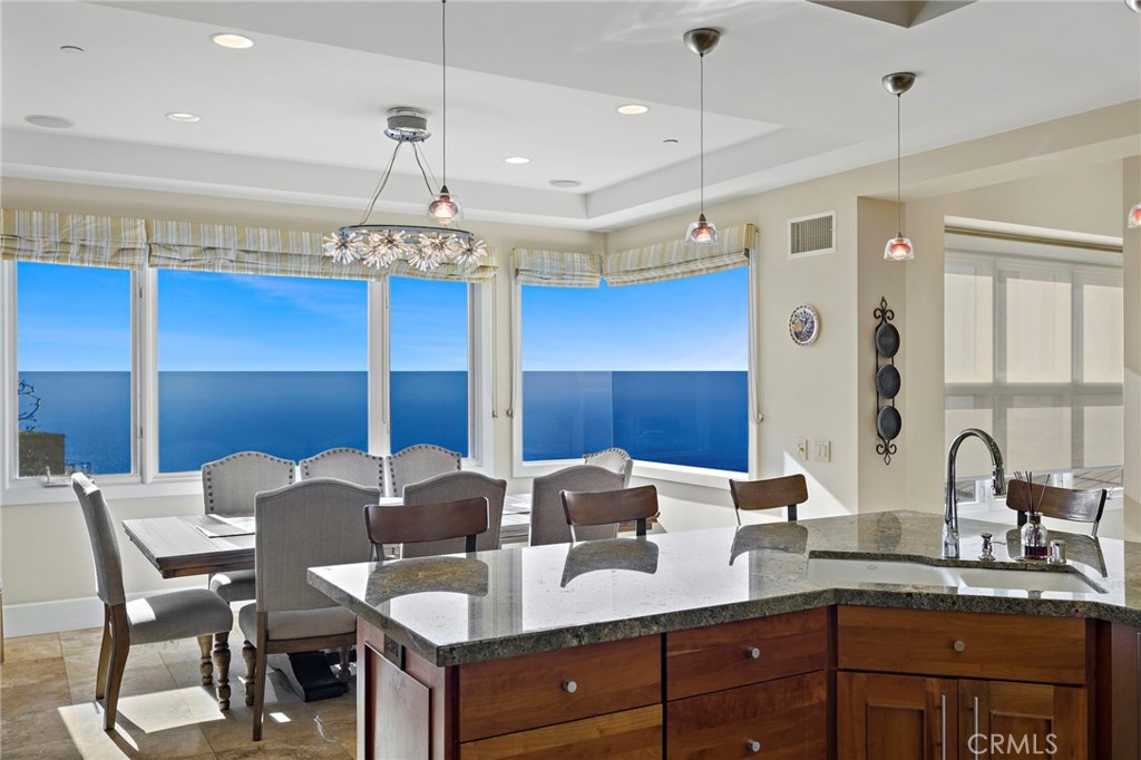 Laguna Beach, California, 92651, United States, 4 Bedrooms Bedrooms, ,5 BathroomsBathrooms,Residential,For Sale,2000559