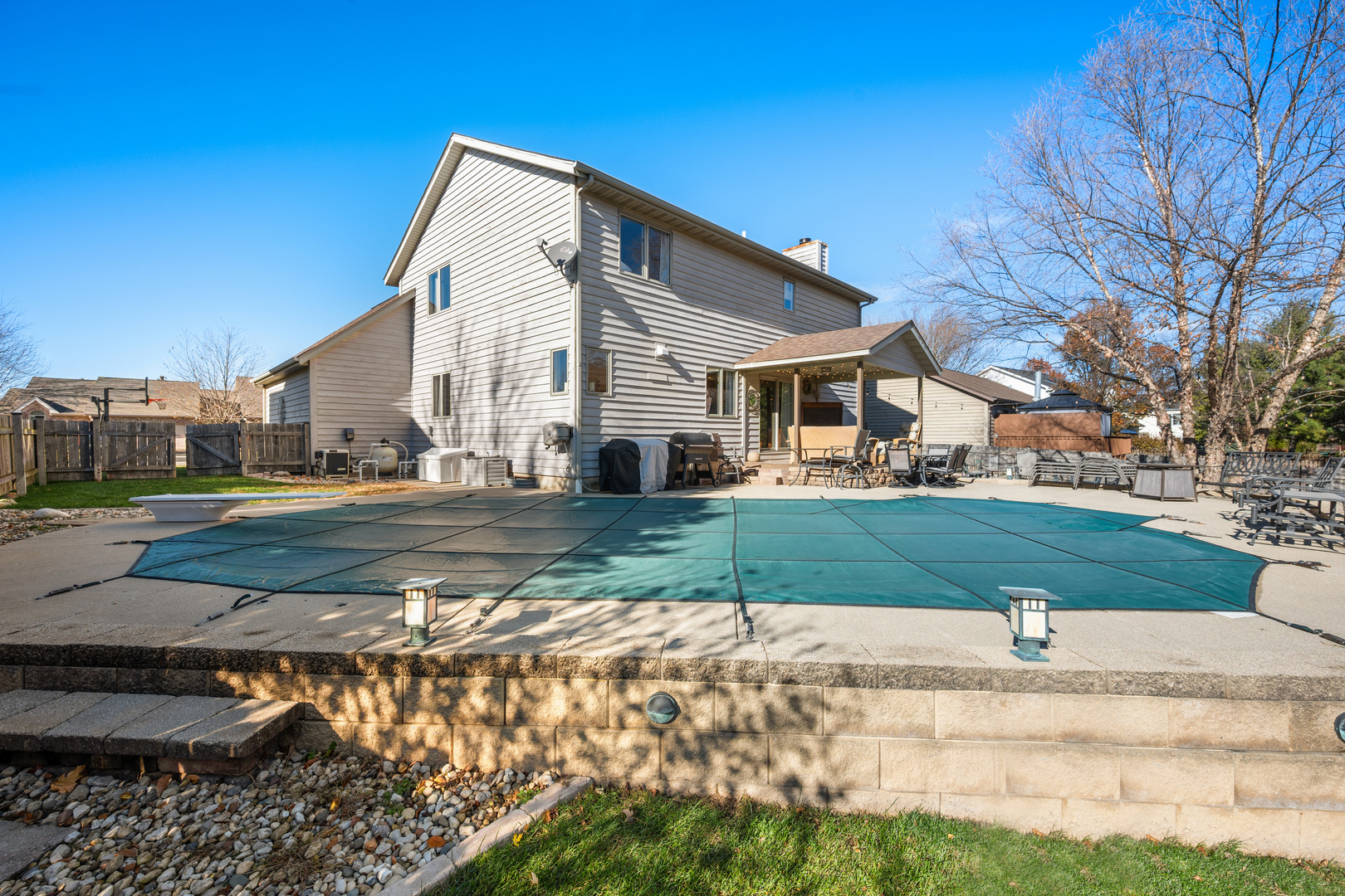 Sycamore, Illinois, 60178, United States, 4 Bedrooms Bedrooms, ,4 BathroomsBathrooms,Residential,For Sale,1999844