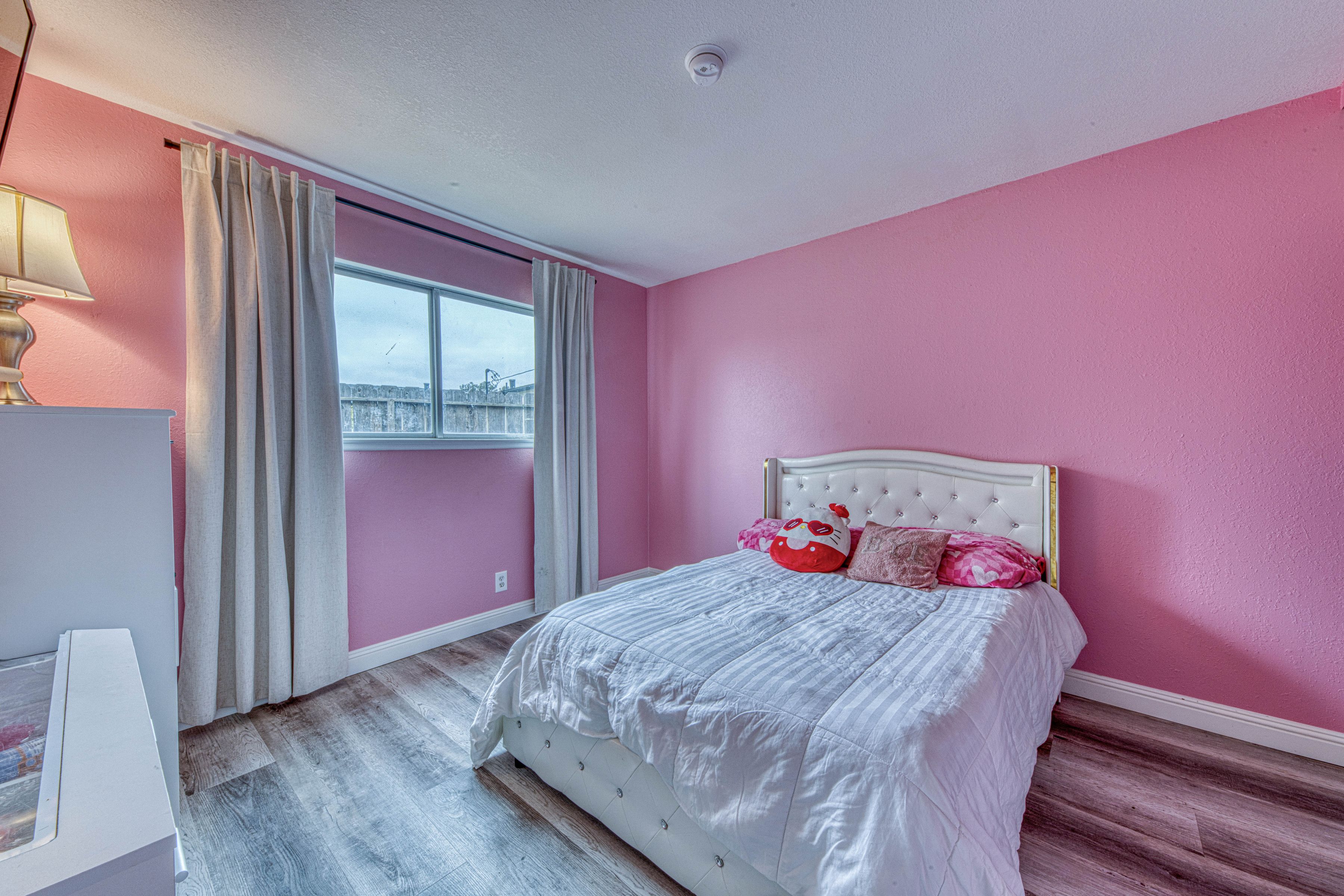  767 Los Coches Avenue - 物件實景