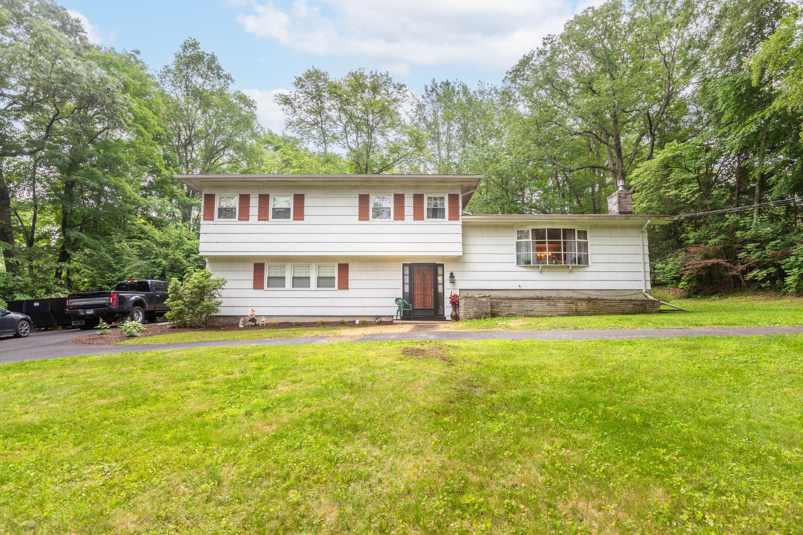 Oxford, Connecticut, 06478, United States, 3 Bedrooms Bedrooms, ,2 BathroomsBathrooms,Residential,For Sale,1915972