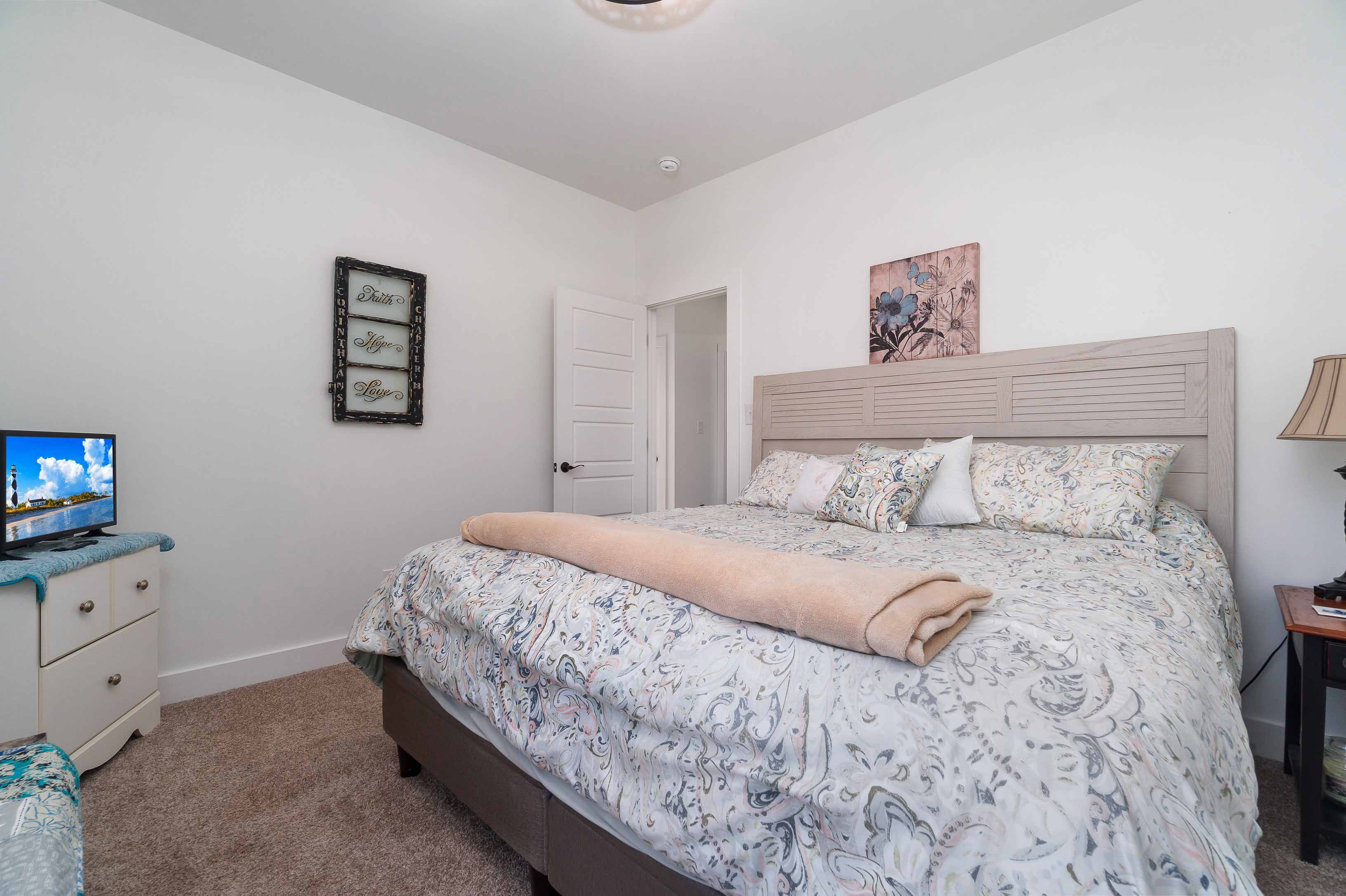 Minnesott Beach, North Carolina, 28510, United States, 3 Bedrooms Bedrooms, ,2 BathroomsBathrooms,Residential,For Sale,1977322