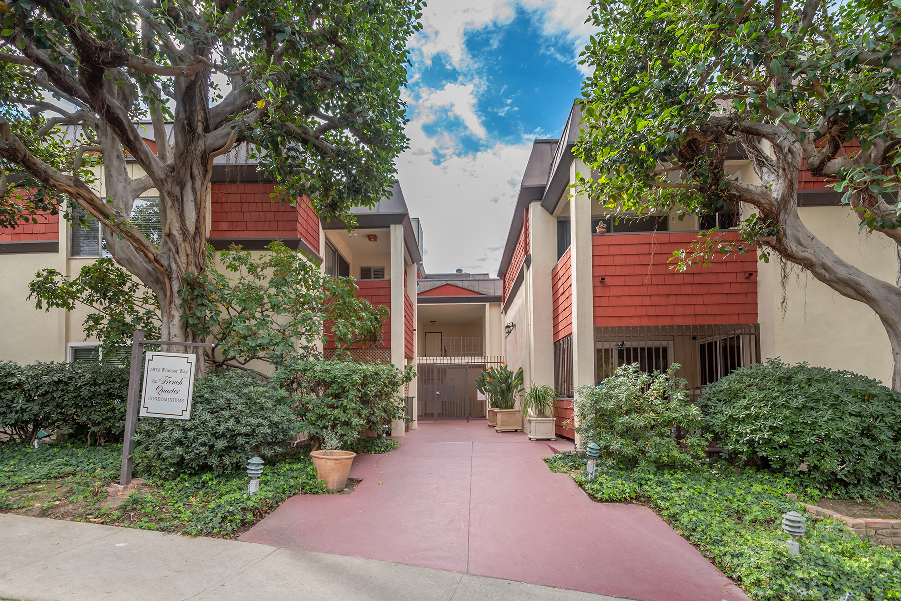  5674 Windsor Way - 物件實景