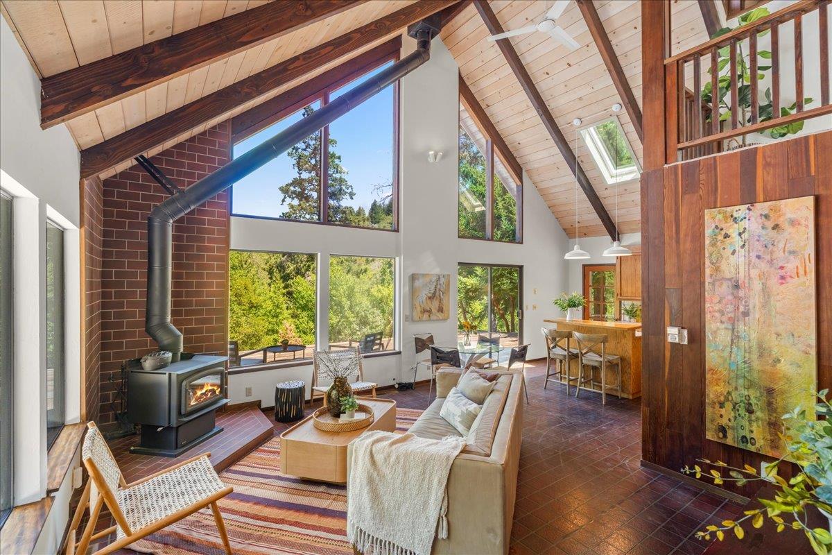 Los Gatos, California, 95033, United States, 3 Bedrooms Bedrooms, ,2 BathroomsBathrooms,Residential,For Sale,1905866