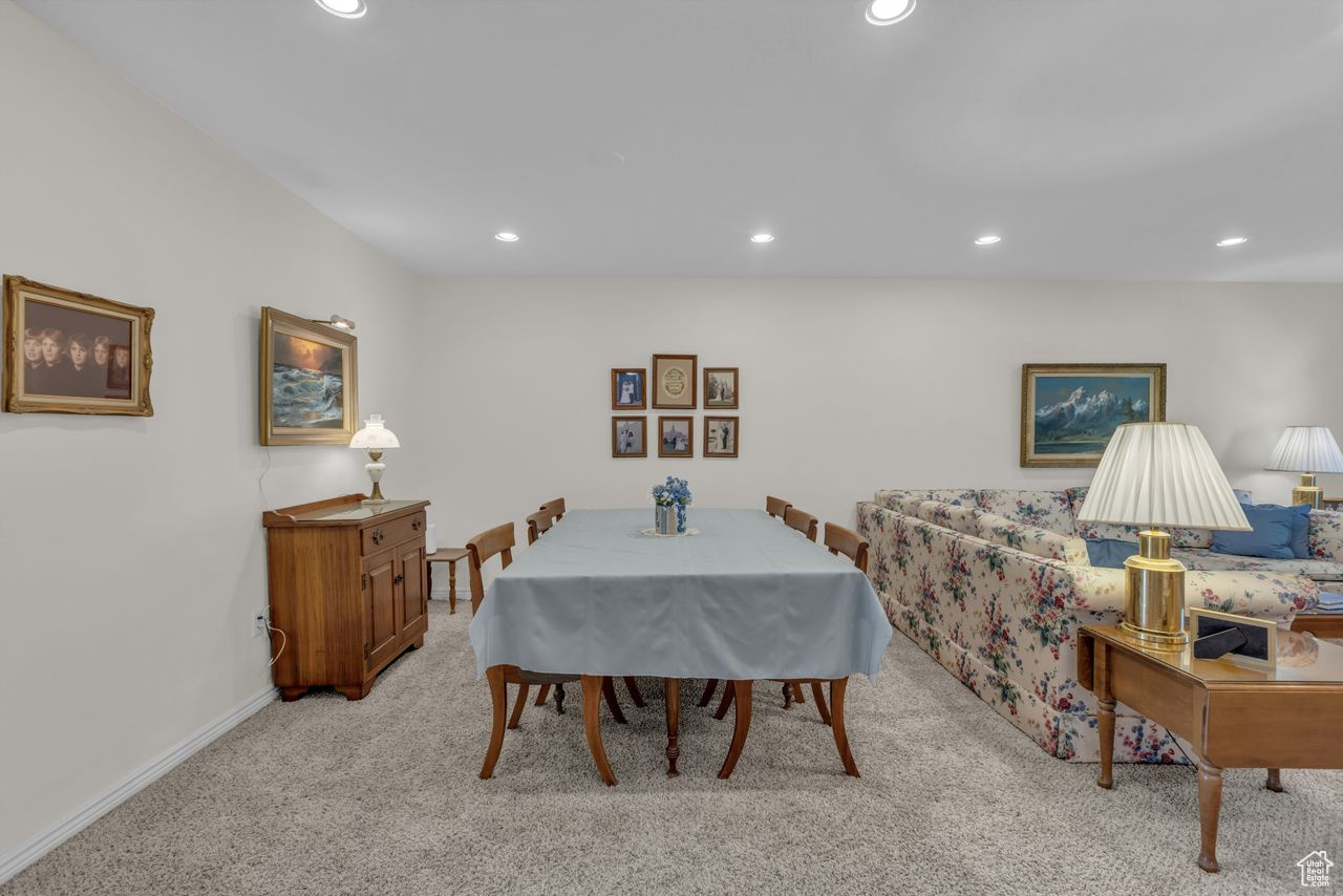 Herriman, Utah, 84096, United States, 3 Bedrooms Bedrooms, ,2 BathroomsBathrooms,Residential,For Sale,1902167