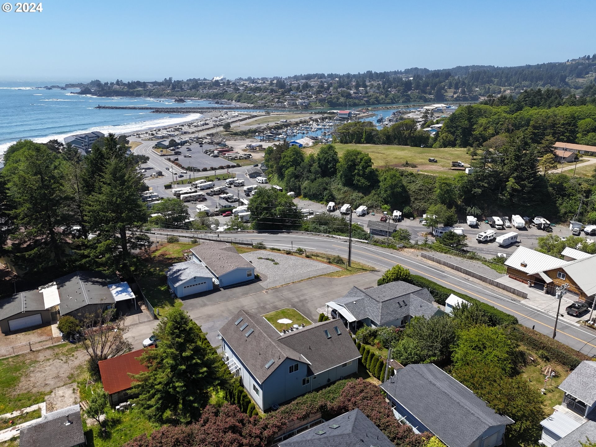 Brookings, Oregon, 97415, United States, ,Residential,For Sale,1983733