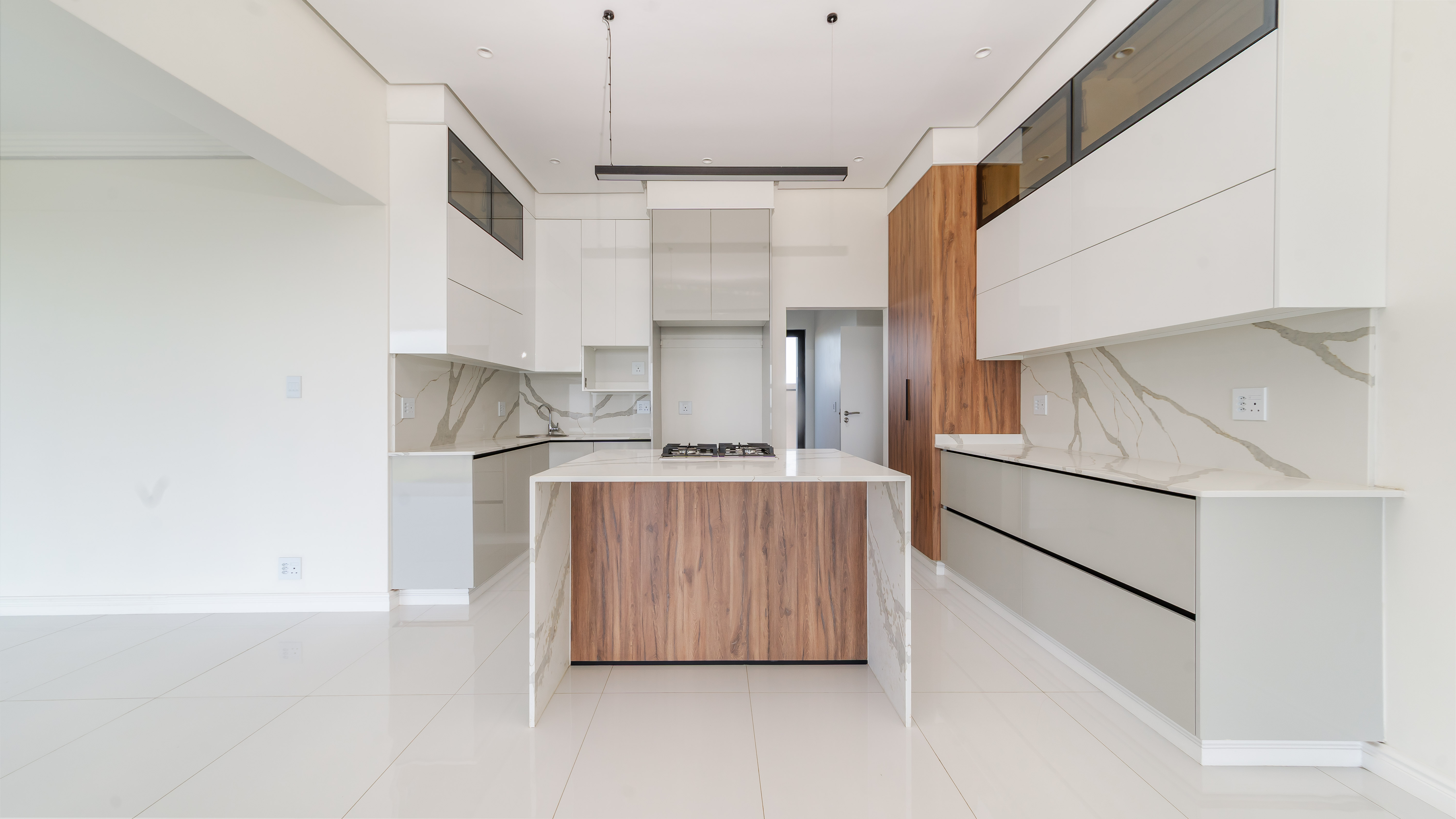  Luxury Single-Level Residence with Panoramic Sea Views in Salta Estate - 物件實景