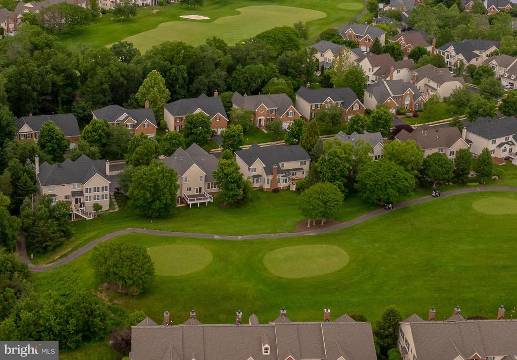 Ashburn, Virginia, 20147, United States, 5 Bedrooms Bedrooms, ,6 BathroomsBathrooms,Residential,For Sale,1839490
